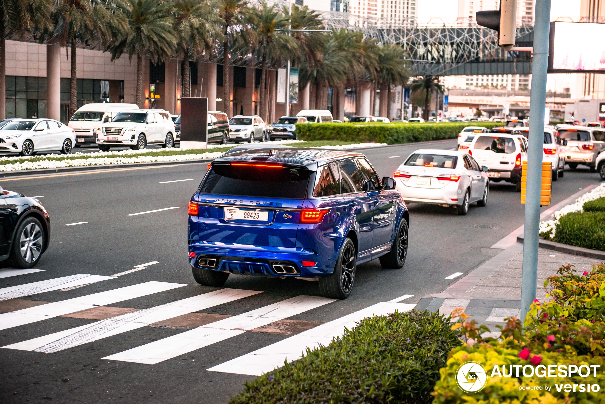 Land Rover Range Rover Sport SVR 2018 Carbon Edition