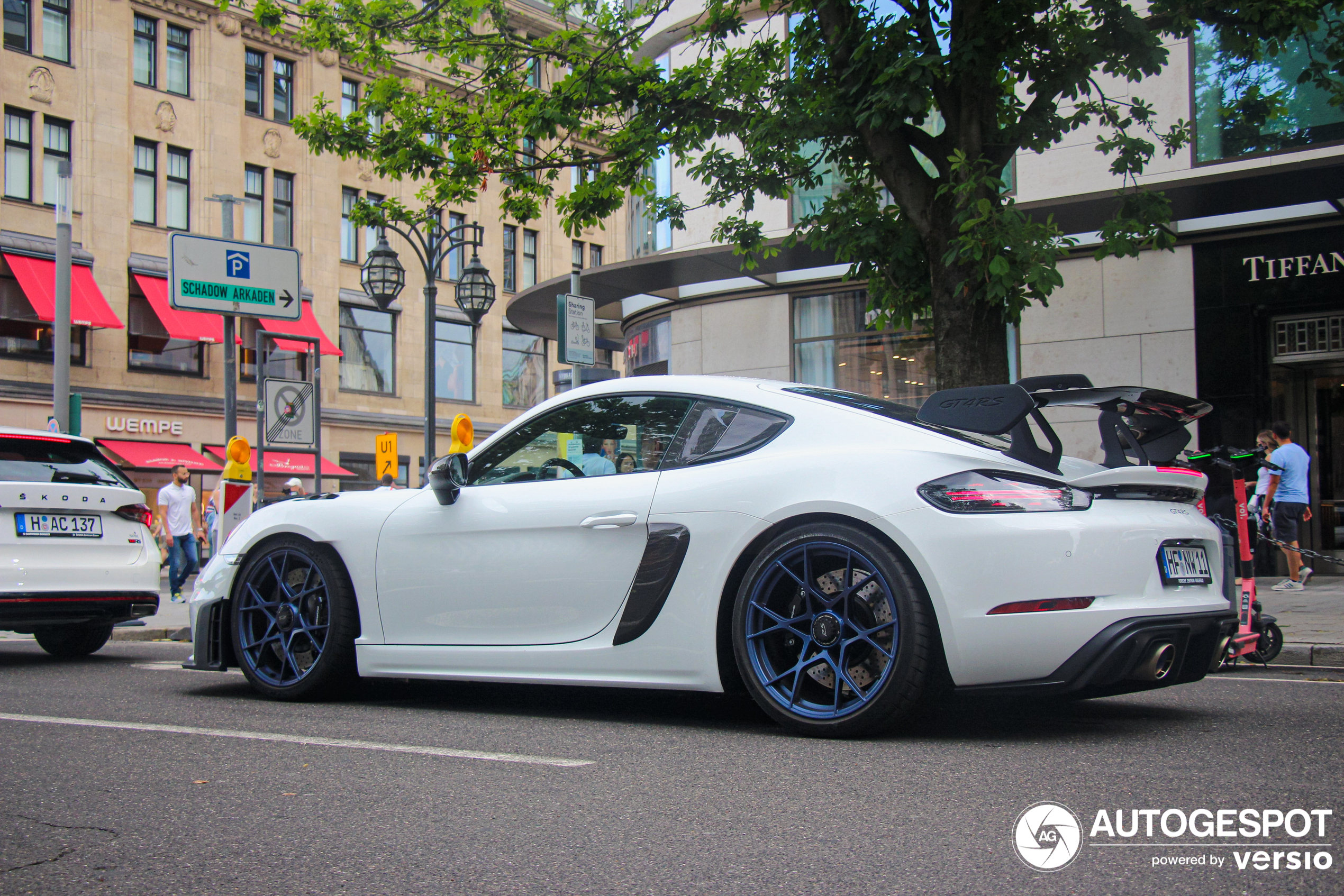 Porsche 718 Cayman GT4 RS Weissach Package