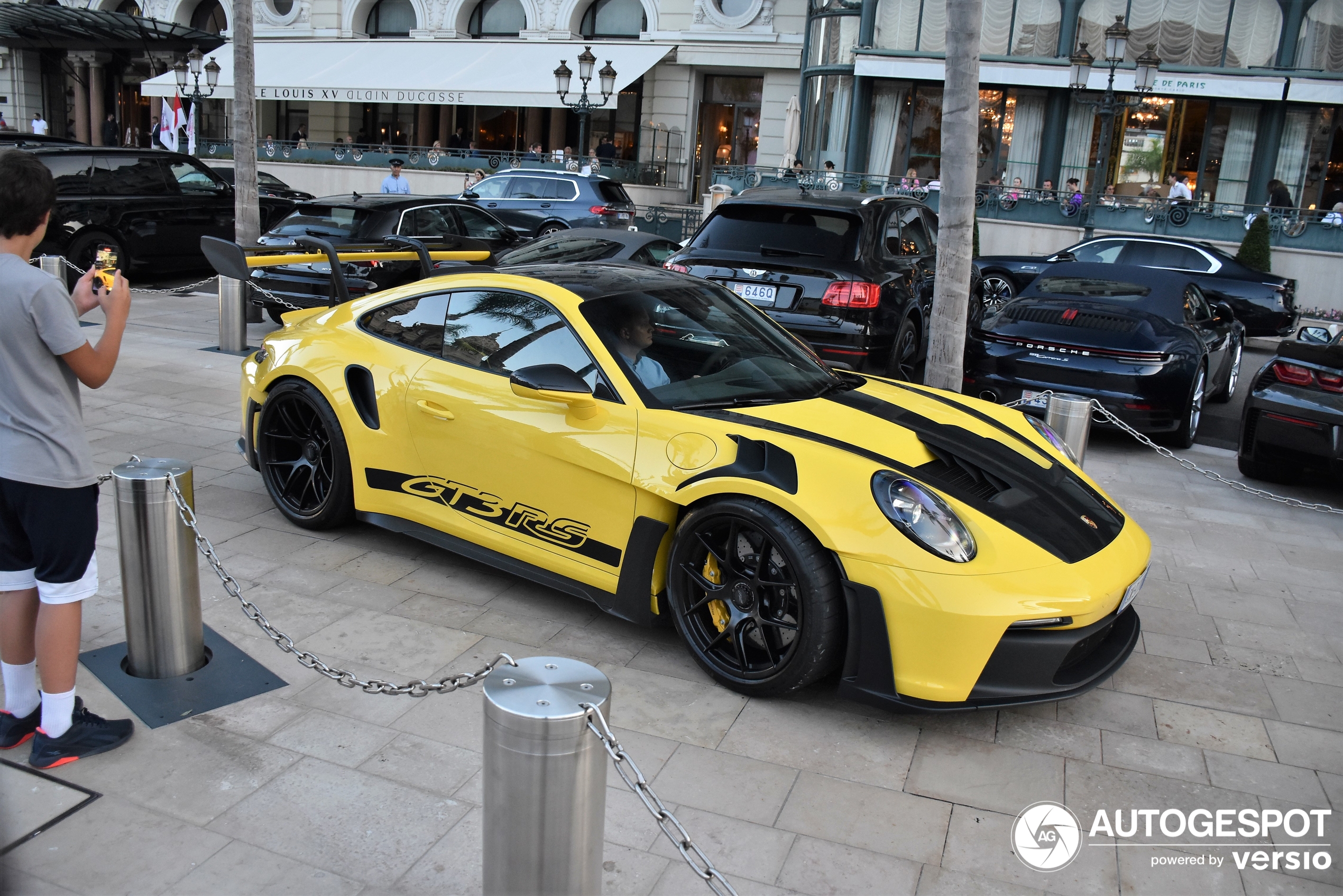 Porsche 992 GT3 RS Weissach Package