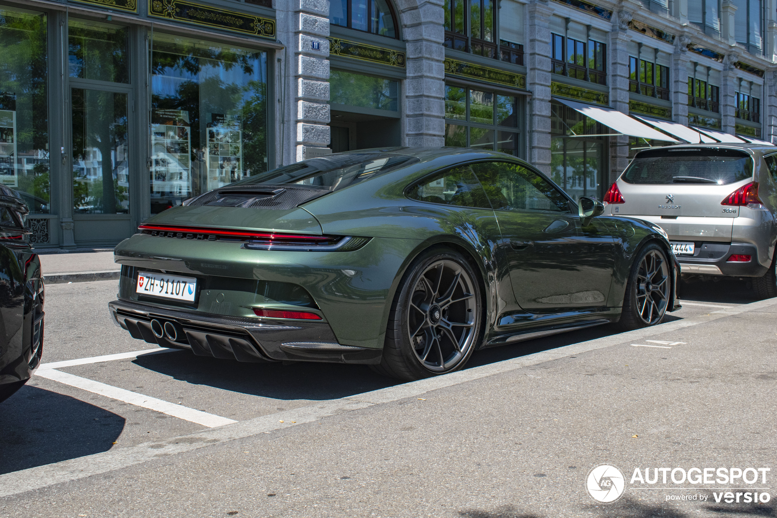 Porsche 992 GT3 Touring