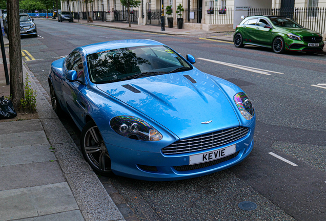 Aston Martin DB9