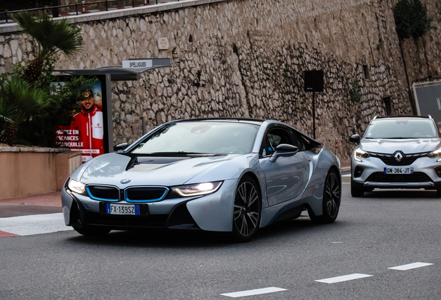 BMW i8