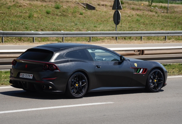 Ferrari GTC4Lusso T