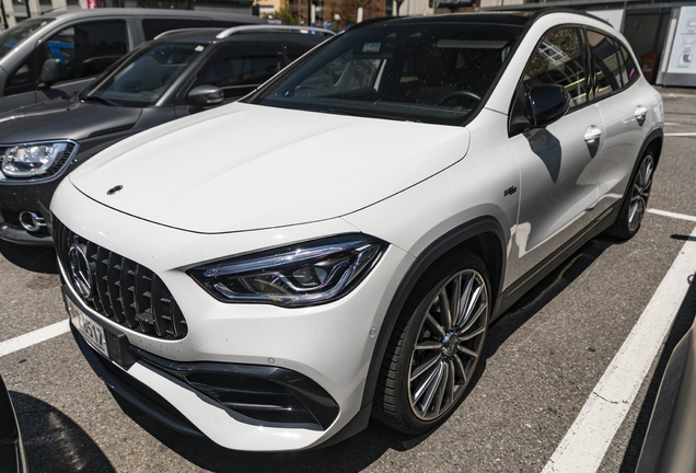 Mercedes-AMG GLA 45 4MATIC+ H247