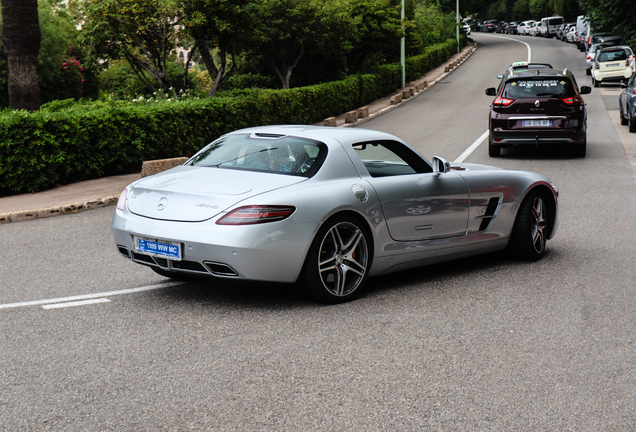 Mercedes-Benz SLS AMG