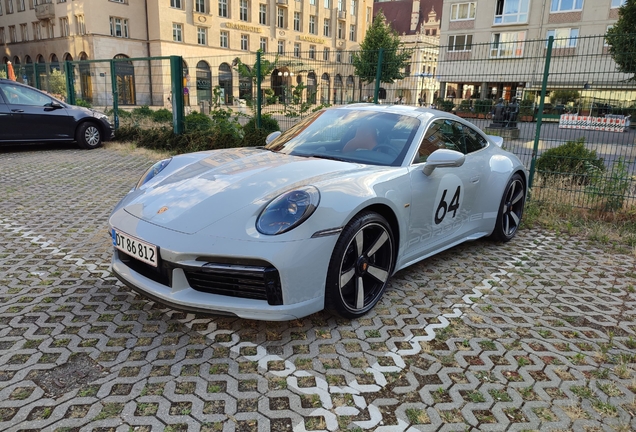 Porsche 992 Sport Classic