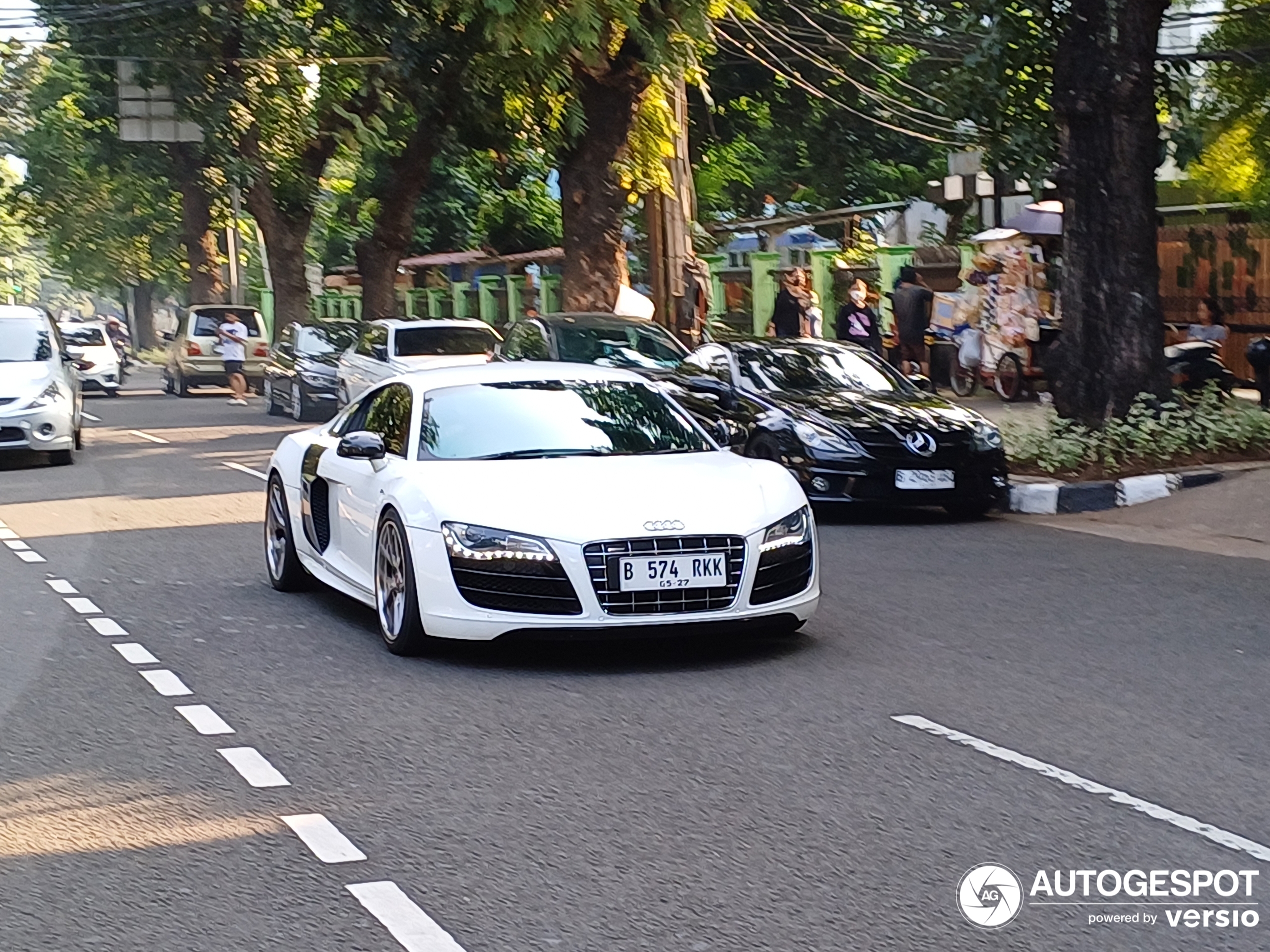 Audi R8 V10