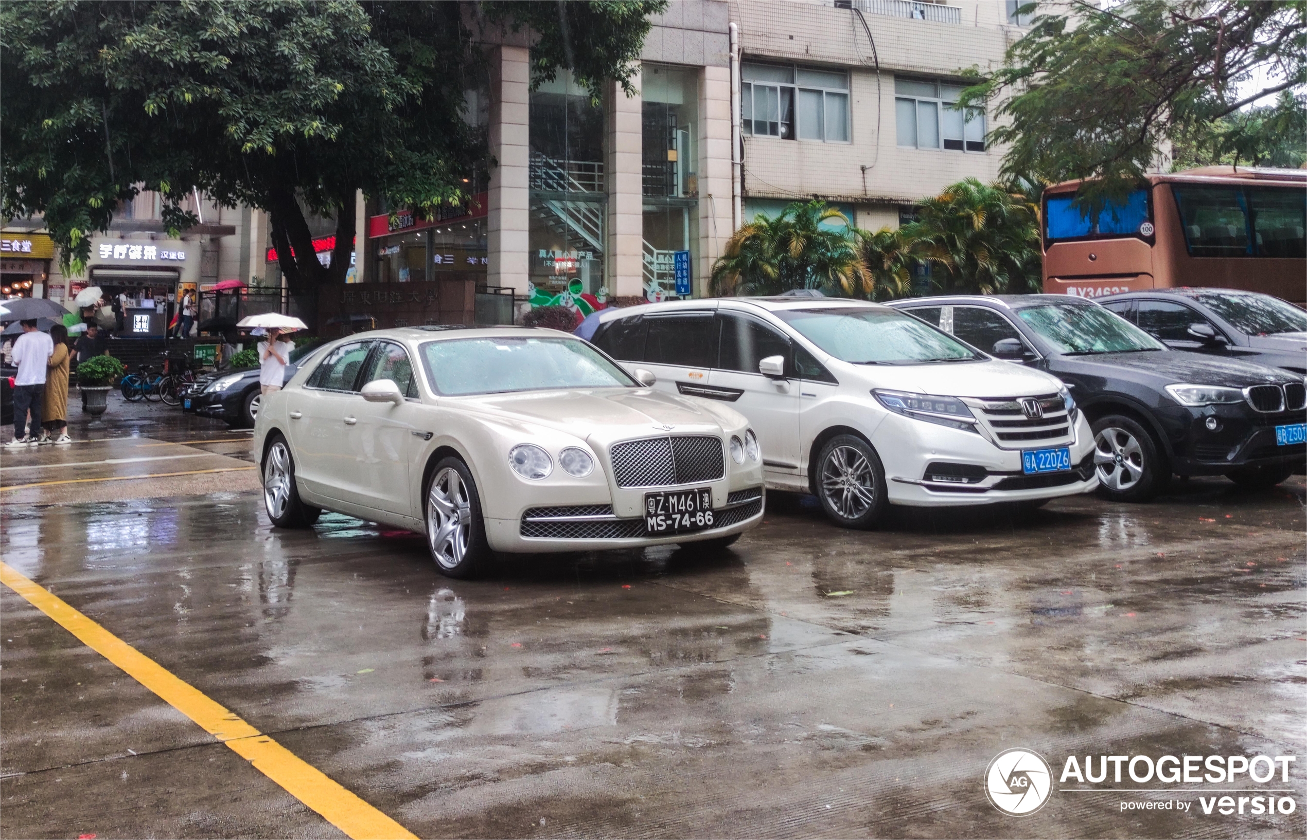 Bentley Flying Spur W12