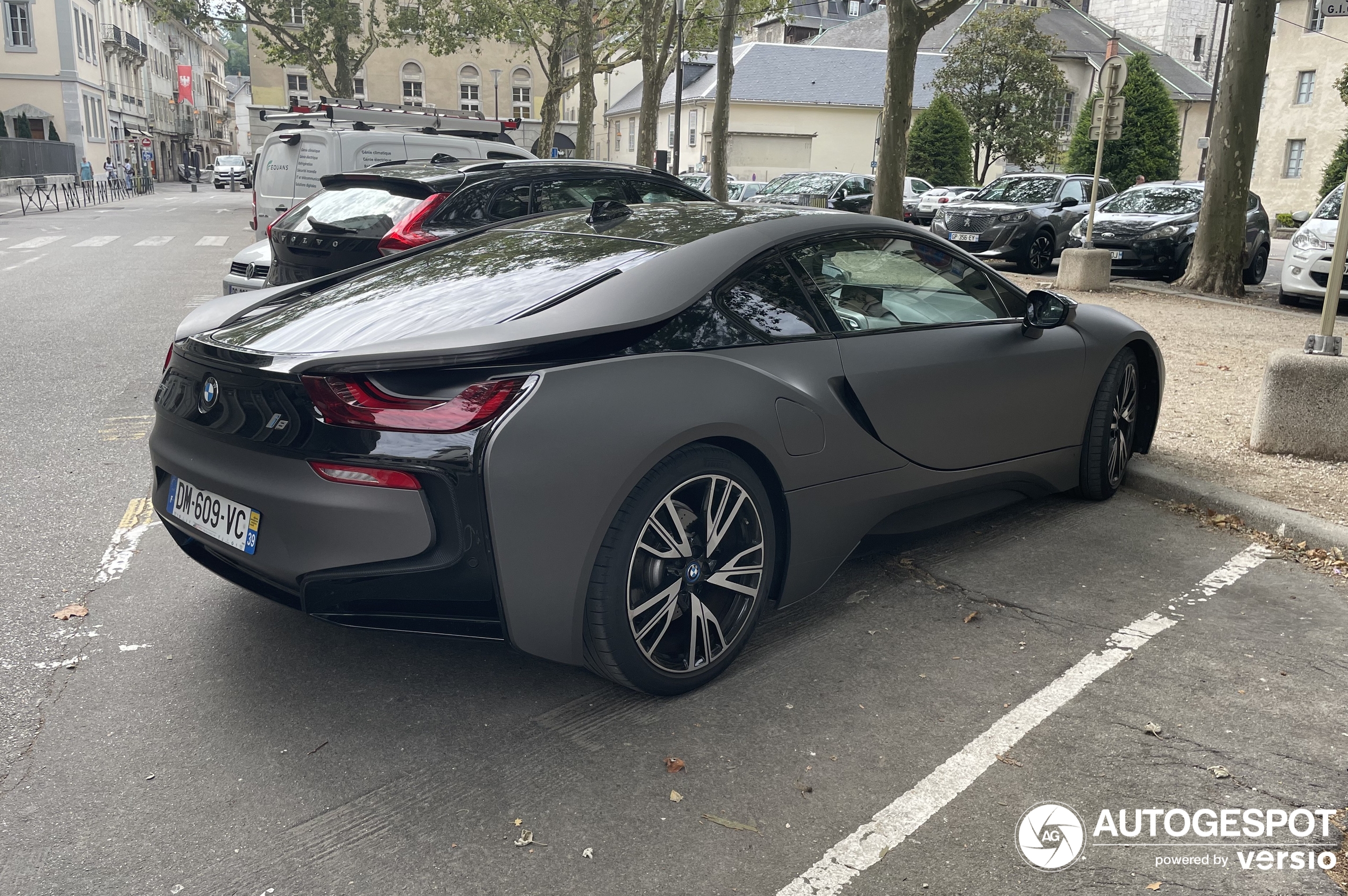 BMW i8