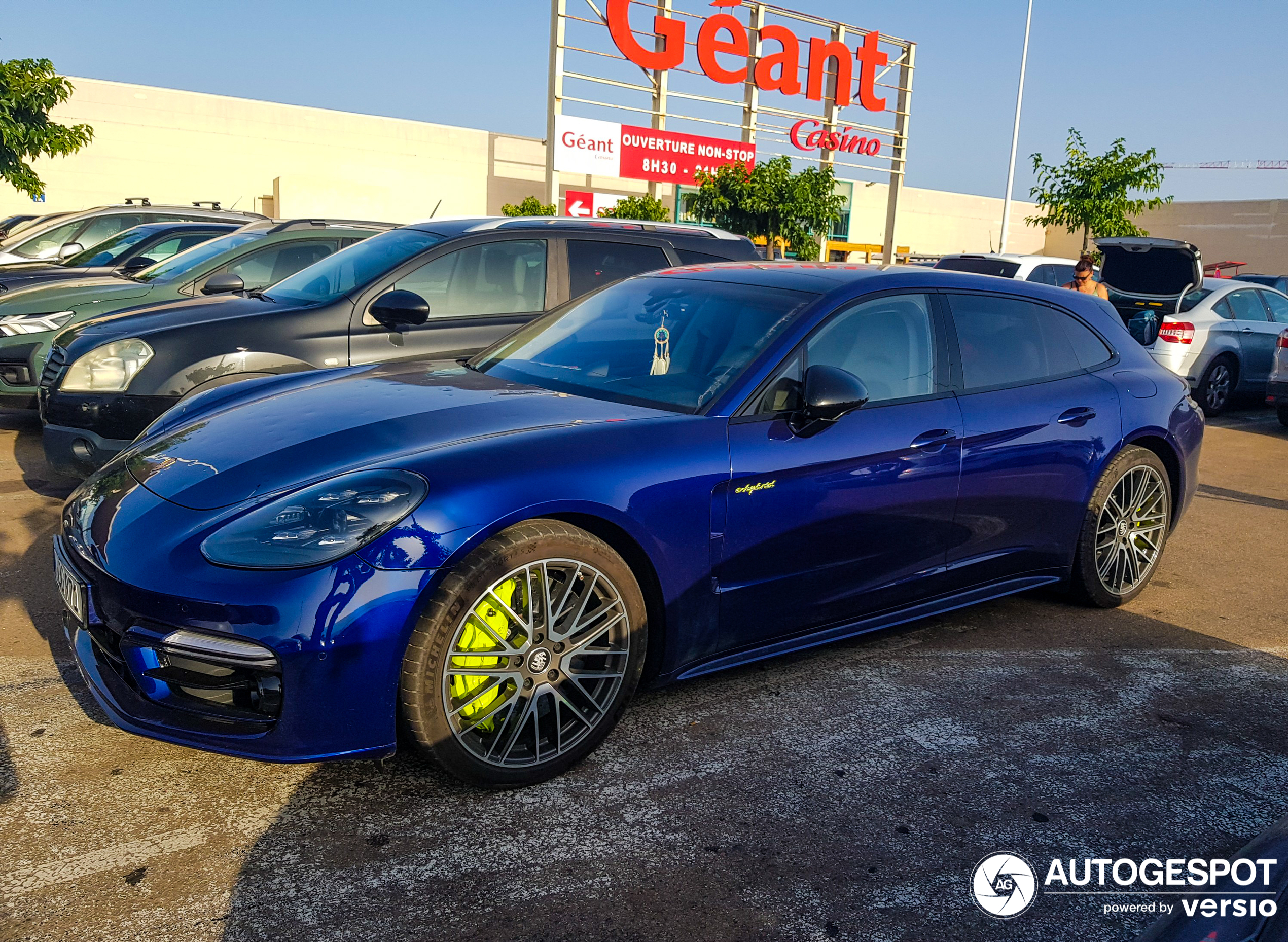 Porsche 971 Panamera Turbo S E-Hybrid Sport Turismo MkII