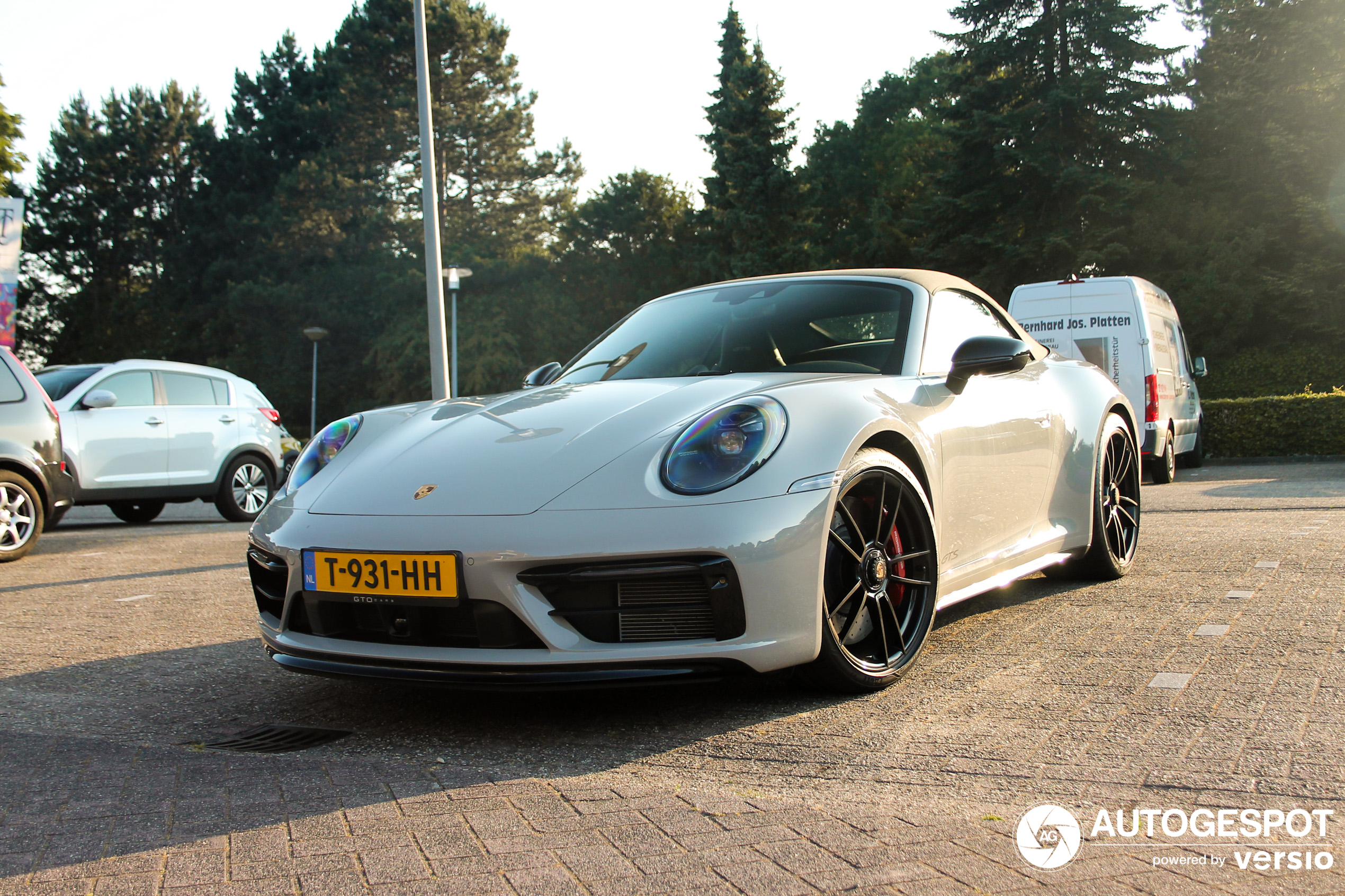 Porsche 992 Carrera 4 GTS Cabriolet