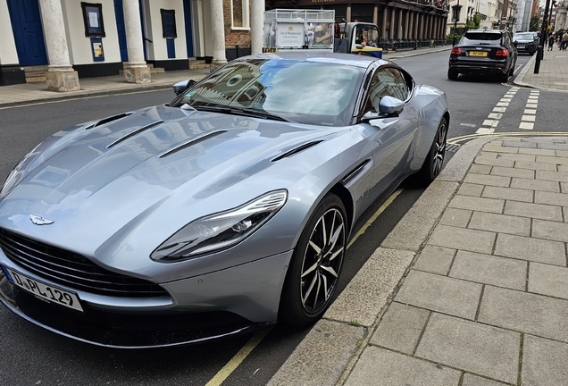 Aston Martin DB11