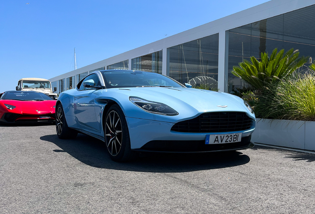 Aston Martin DB11