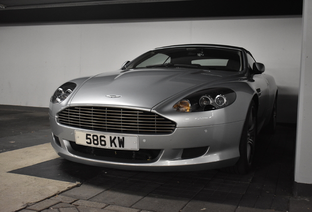 Aston Martin DB9 Volante