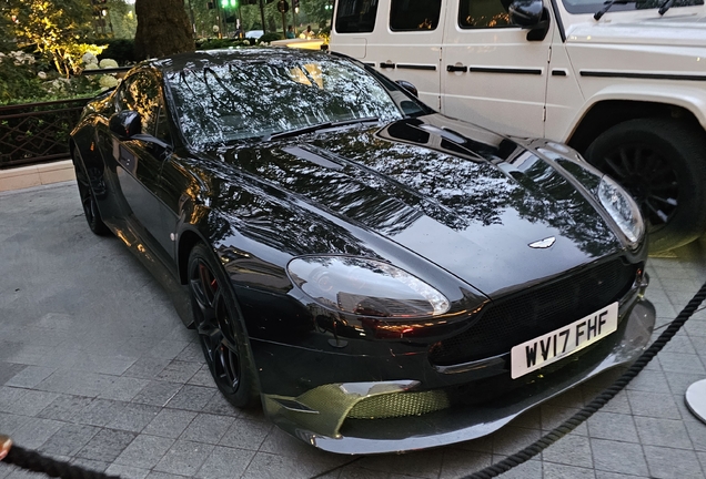 Aston Martin Vantage GT8