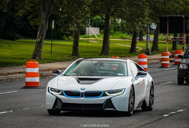 BMW i8