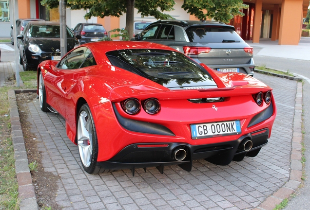 Ferrari F8 Tributo