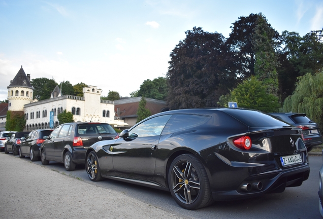 Ferrari FF