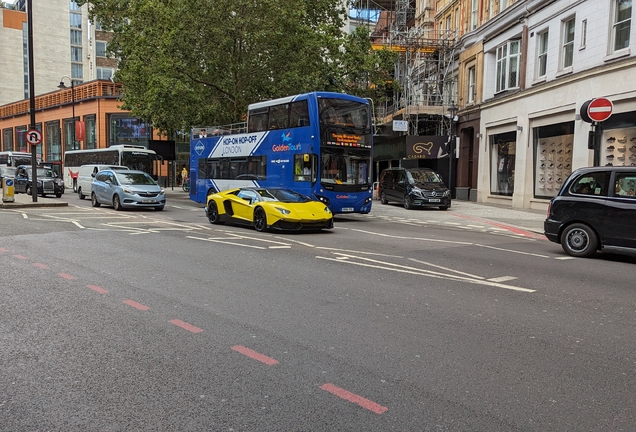 Lamborghini Aventador LP720-4 Roadster 50° Anniversario