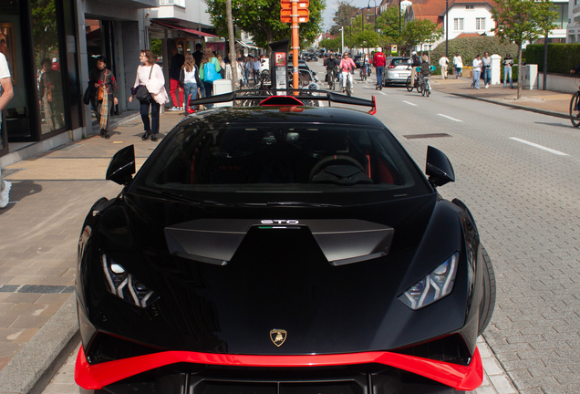 Lamborghini Huracán LP640-2 STO