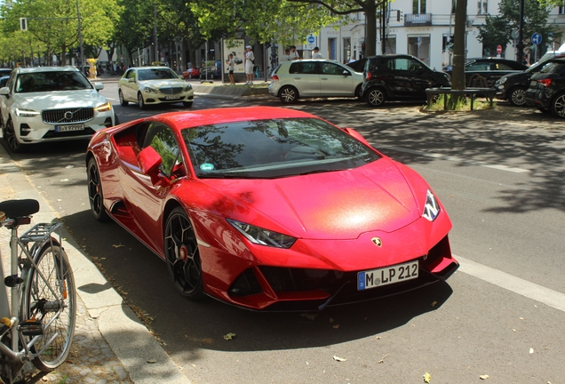 Lamborghini Huracán LP640-4 EVO