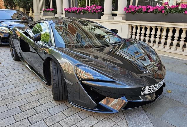 McLaren 570GT