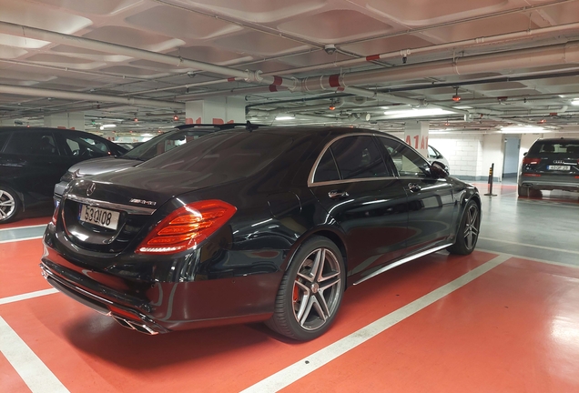 Mercedes-Benz S 63 AMG V222