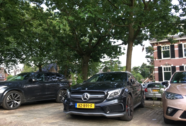 Mercedes-Benz GLA 45 AMG X156