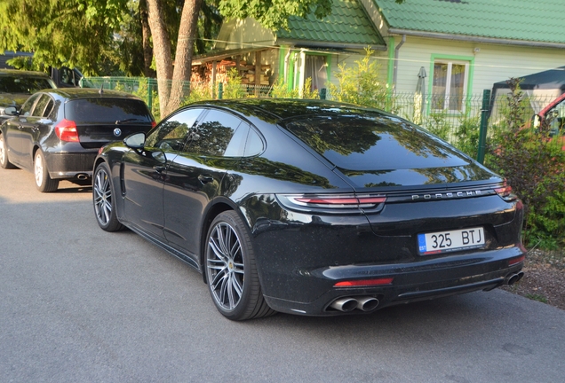 Porsche 971 Panamera Turbo