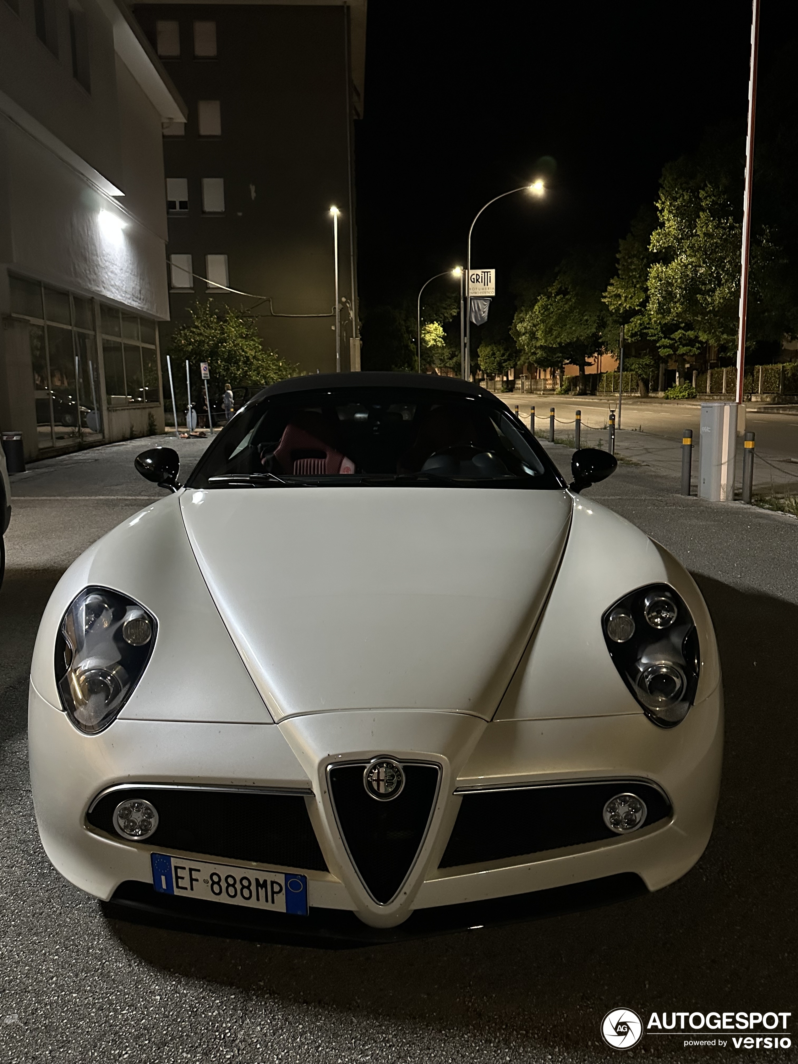 Alfa Romeo 8C Spider