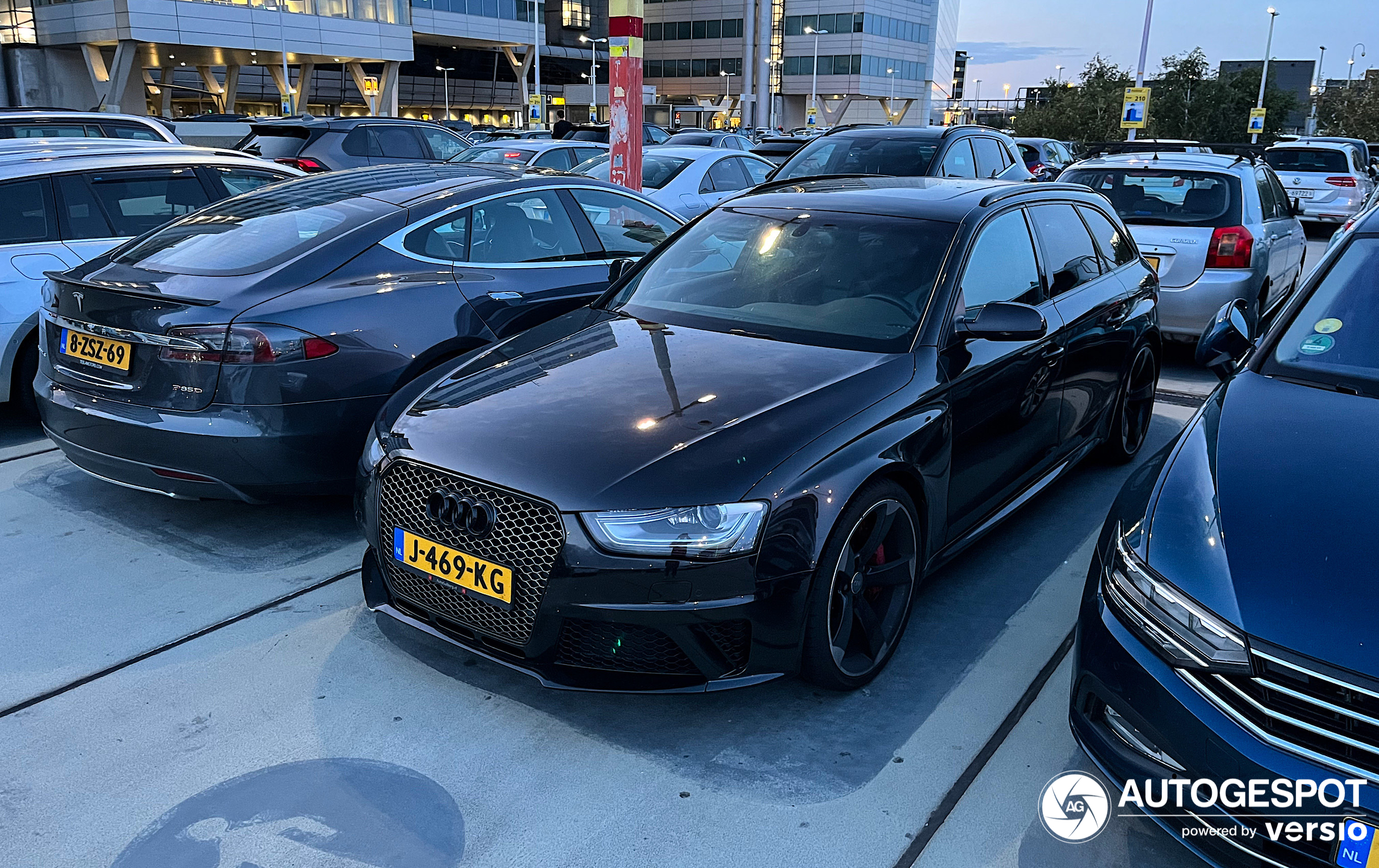 Audi RS4 Avant B8