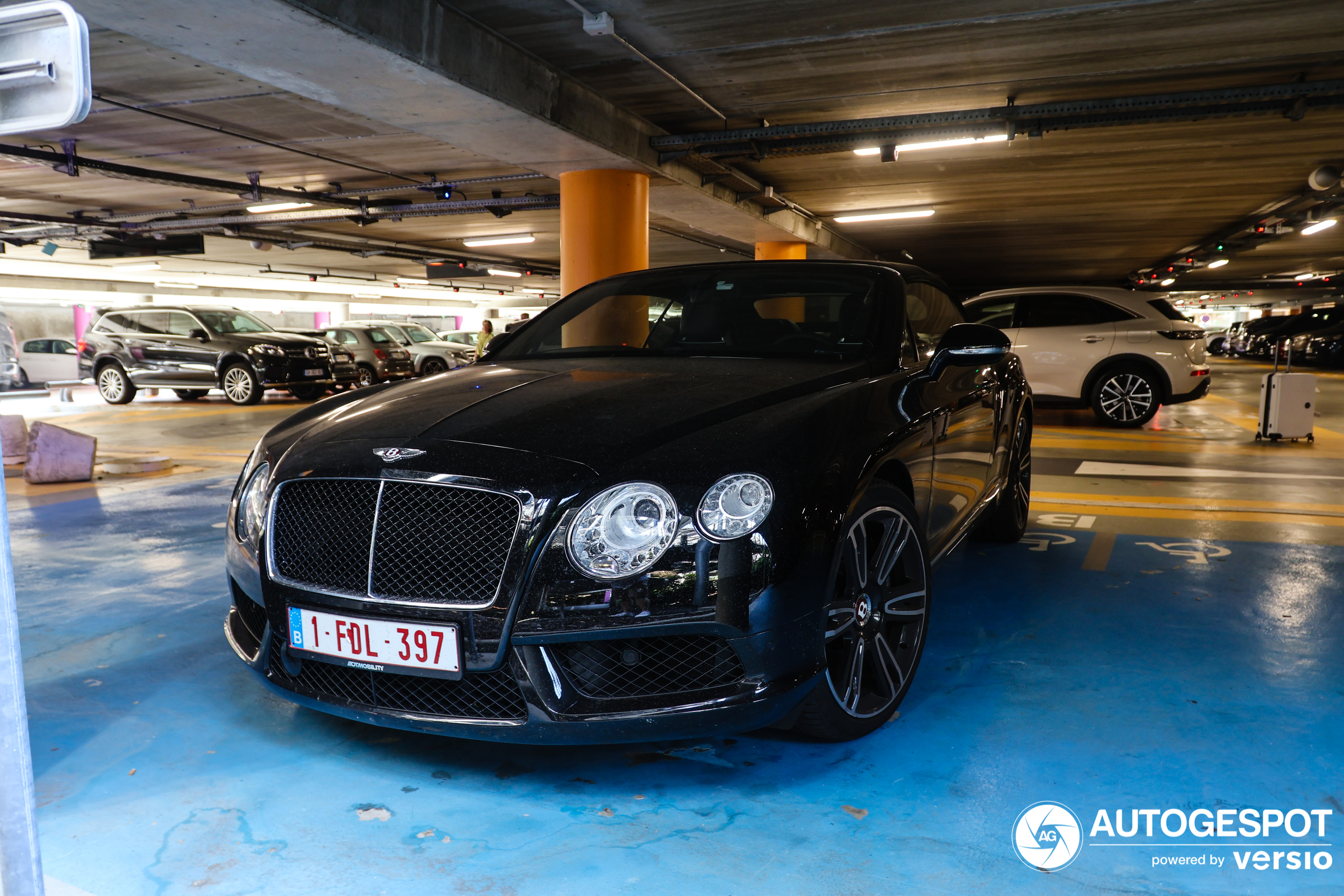 Bentley Continental GTC V8