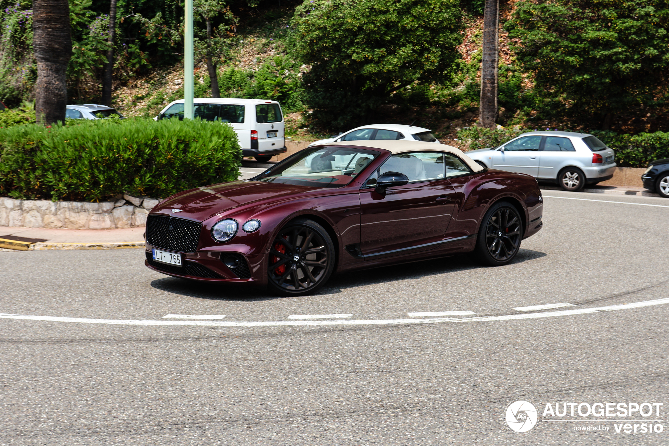 Bentley Continental GTC V8 S 2023