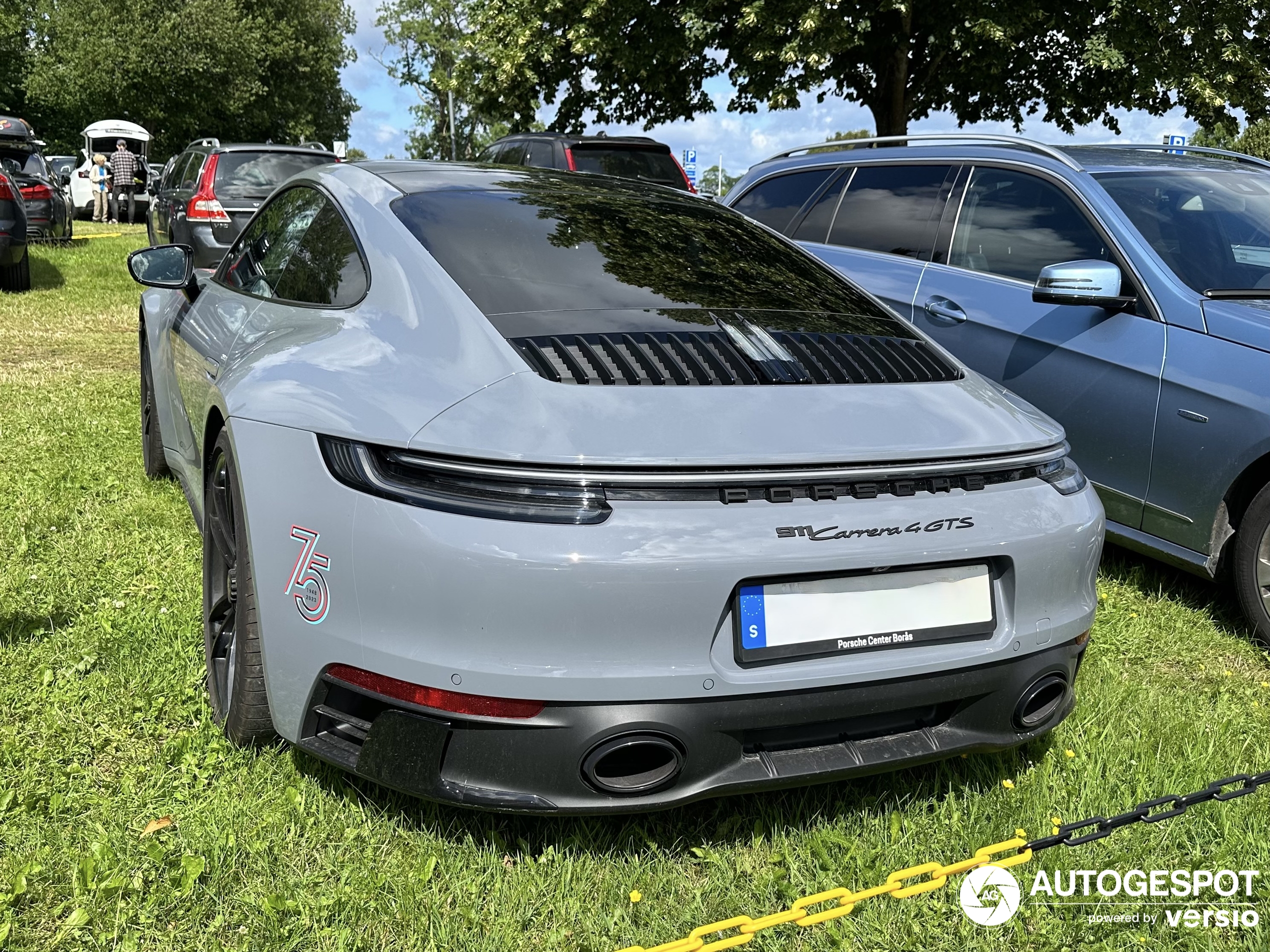 Porsche 992 Carrera 4 GTS