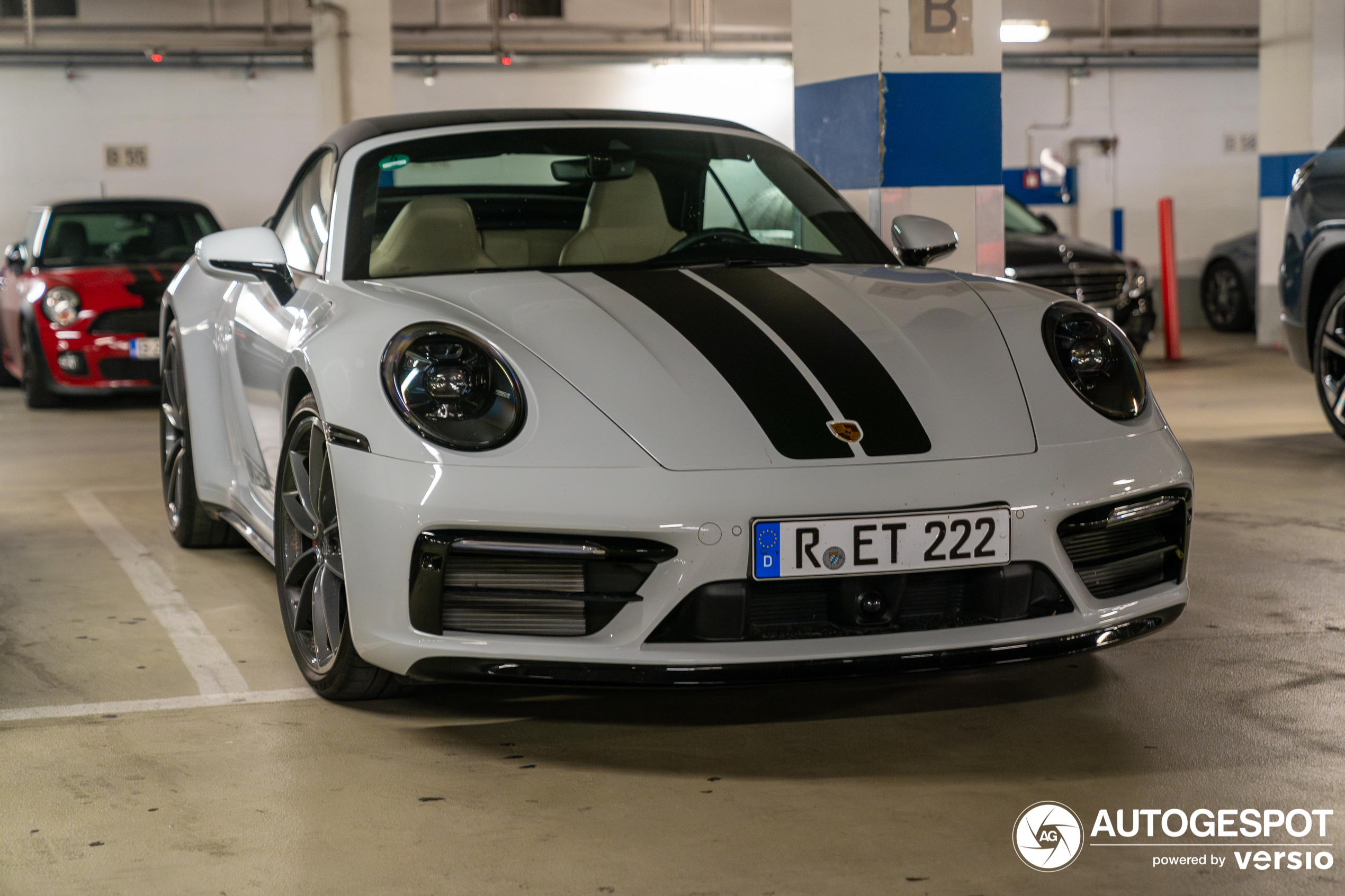 Porsche 992 Carrera 4S Cabriolet