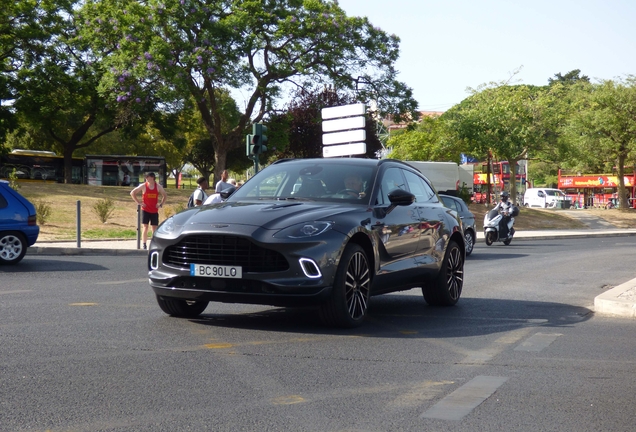 Aston Martin DBX