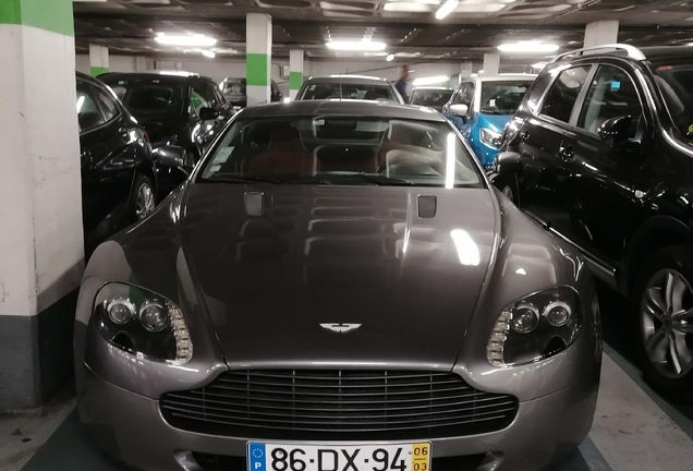 Aston Martin V8 Vantage