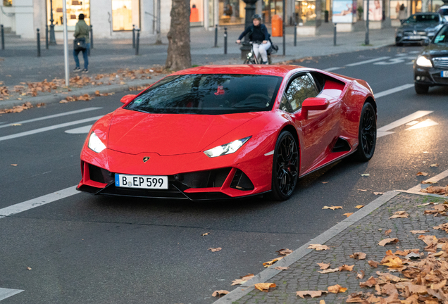 Lamborghini Huracán LP640-4 EVO