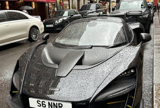 McLaren Senna