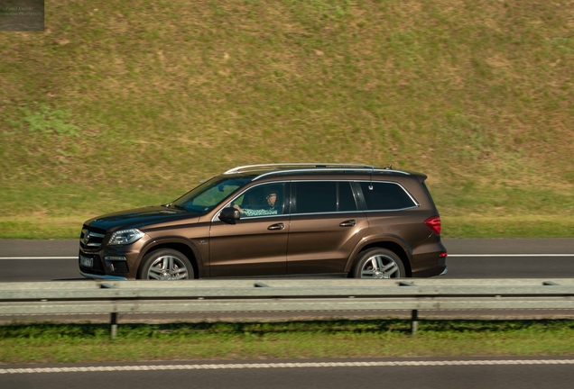 Mercedes-Benz GL 63 AMG X166