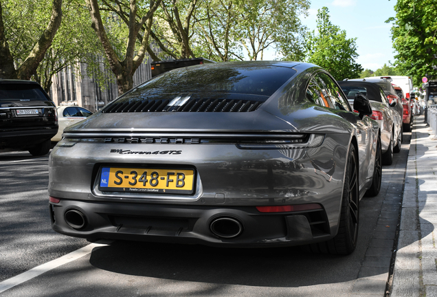 Porsche 992 Carrera 4 GTS