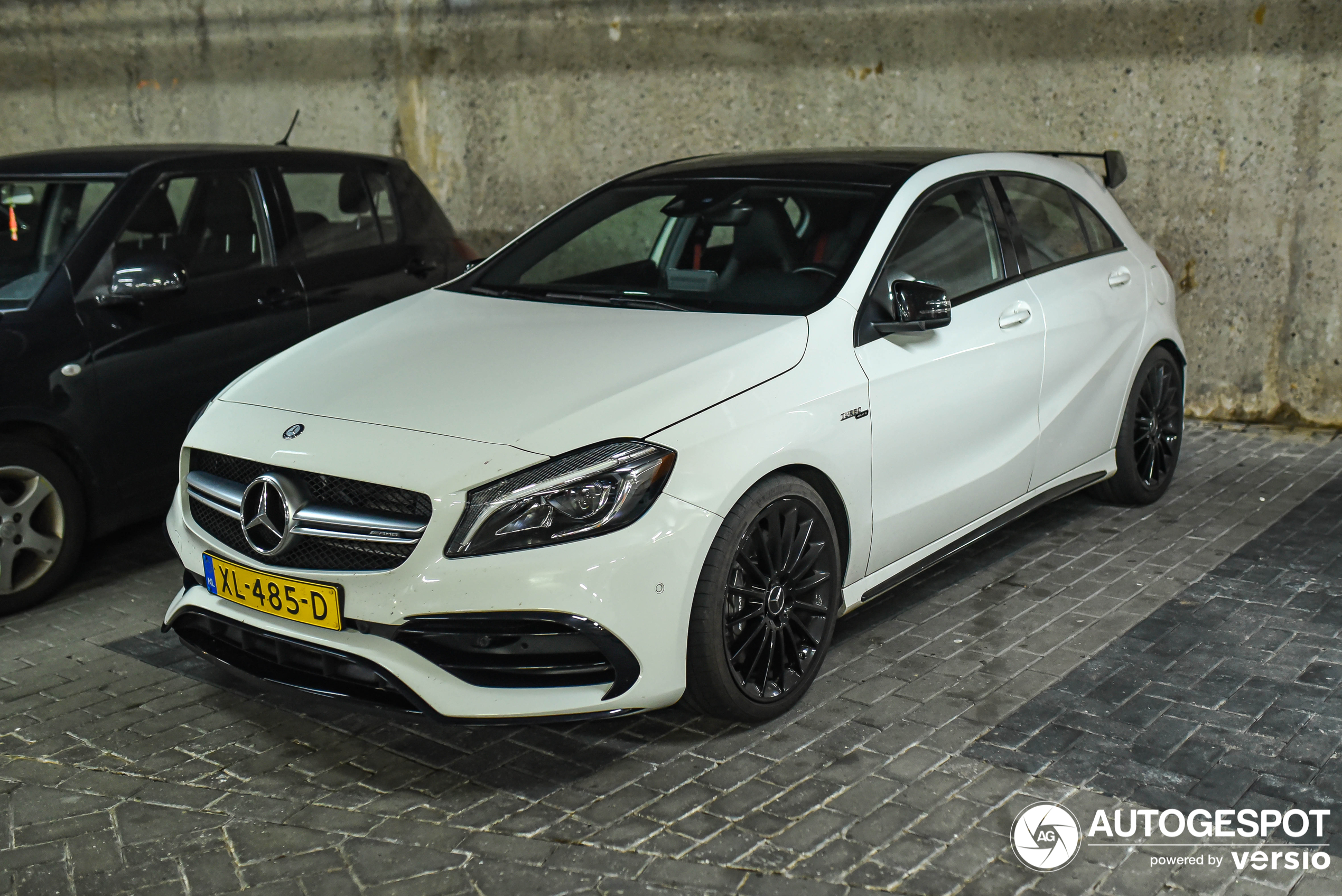 Mercedes-AMG A 45 W176 2015