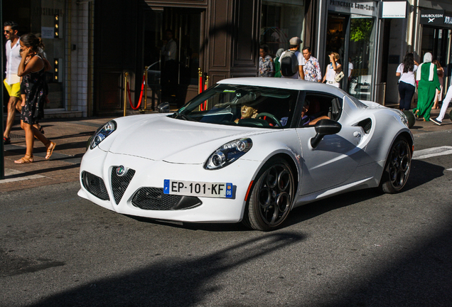 Alfa Romeo 4C Coupé