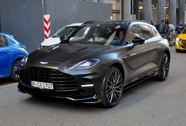 Aston Martin DBX707