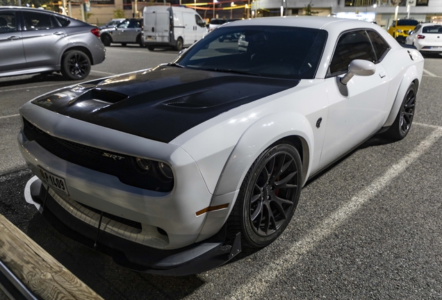 Dodge Challenger SRT Hellcat Widebody