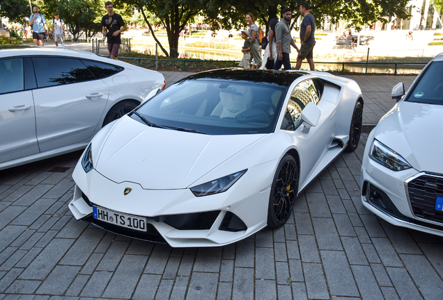 Lamborghini Huracán LP640-4 EVO