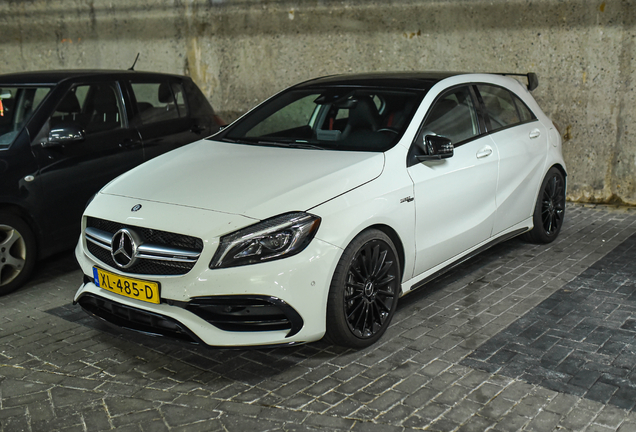 Mercedes-AMG A 45 W176 2015