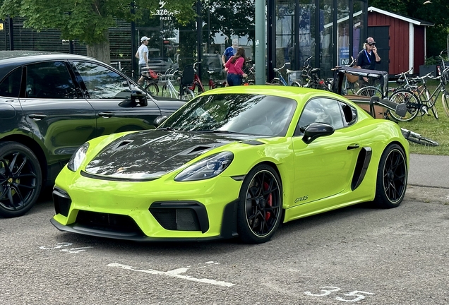 Porsche 718 Cayman GT4 RS Weissach Package