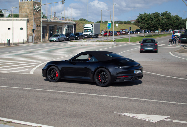 Porsche 992 Carrera 4 GTS Cabriolet