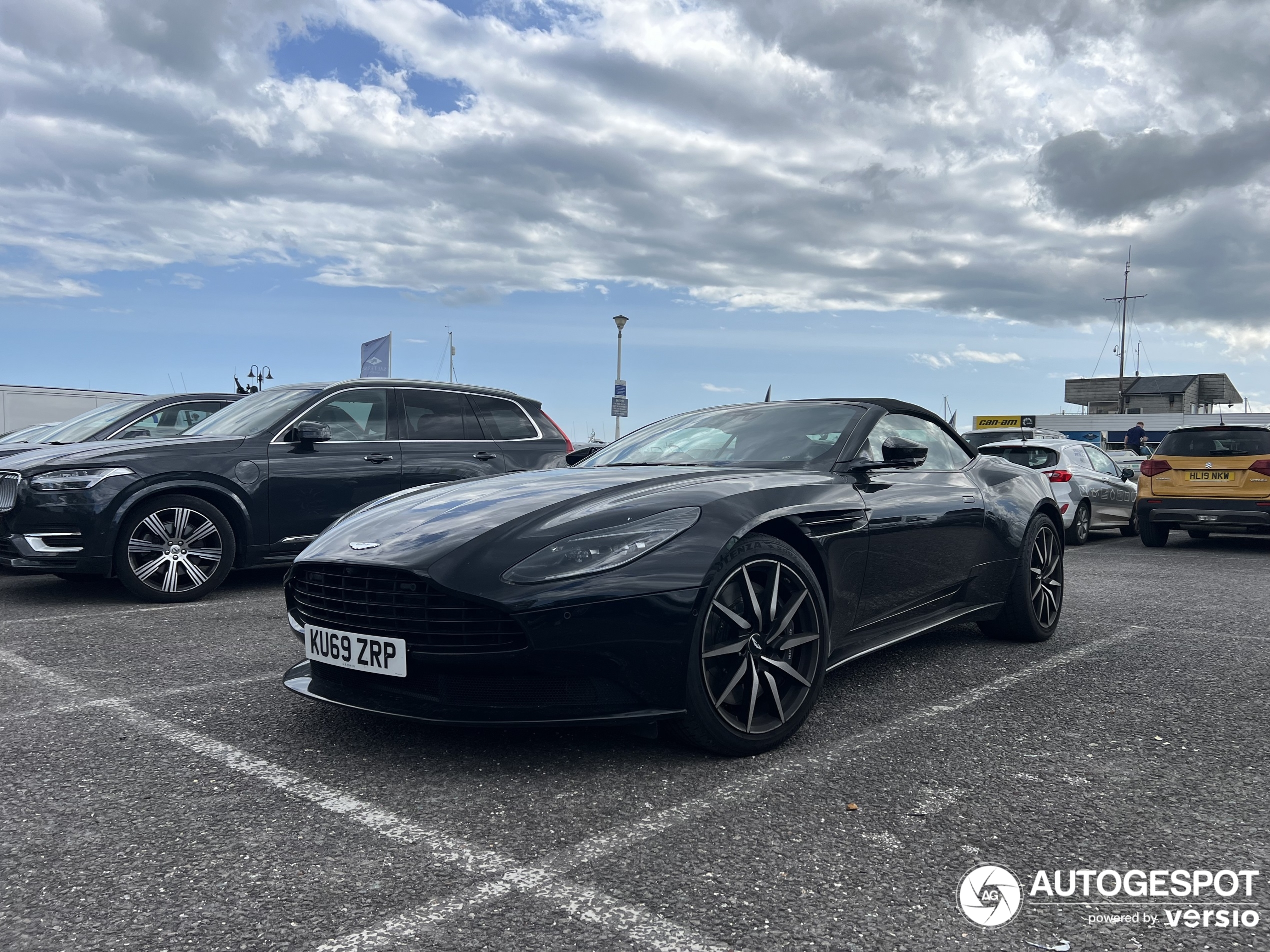 Aston Martin DB11 V8 Volante